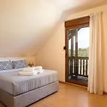 Villa In Estate With Heated Pool 2' From Golden
